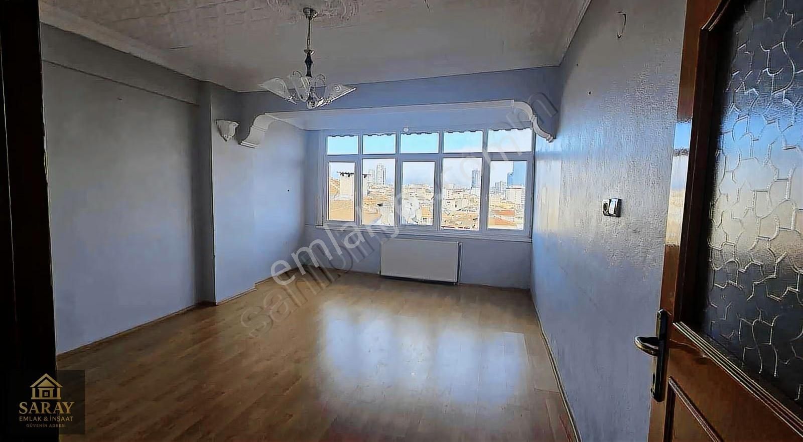 Saray Emlaktan Merkezde Satılık 120 M2 6 Kat Daire