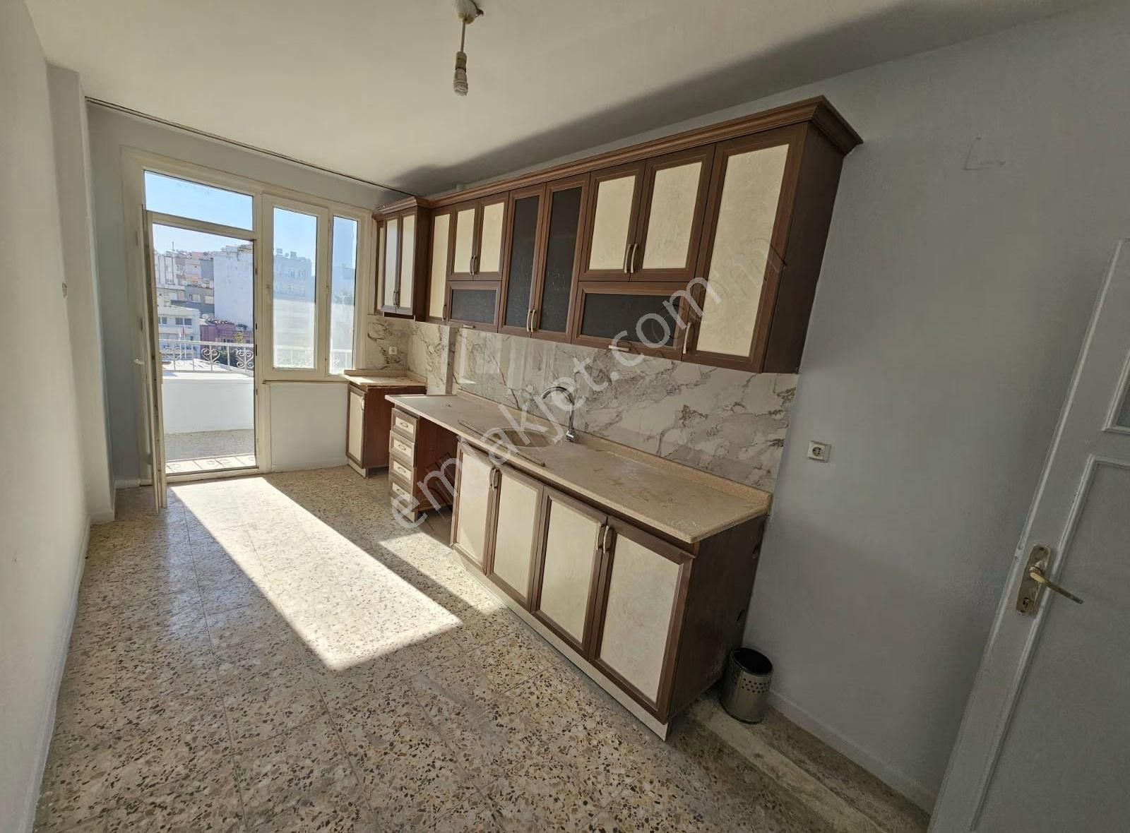 Genç Emlak'tan Nusratiye'de Park Manzaralı Kiralık 3+1 Daire - Görsel 8