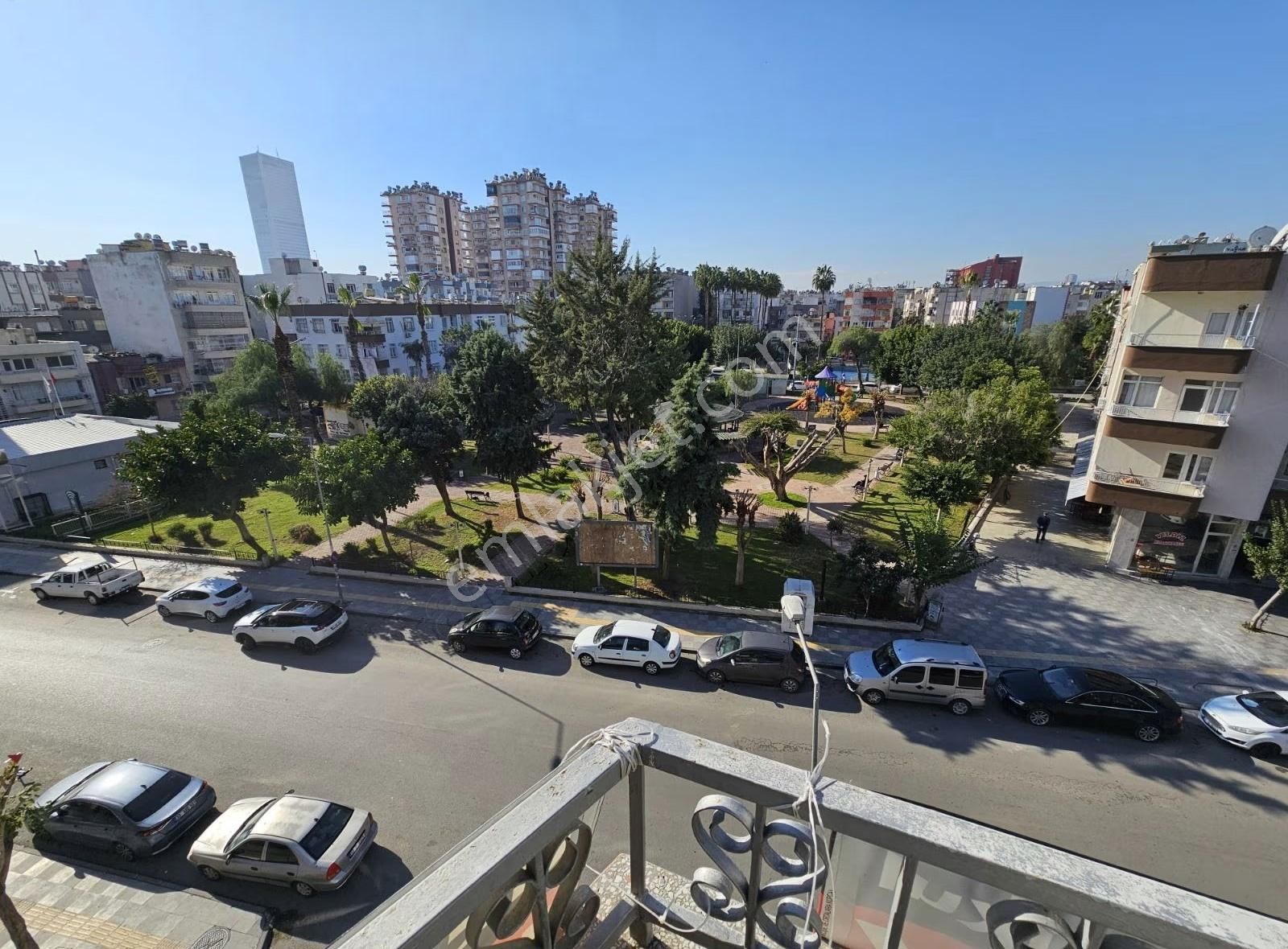 Genç Emlak'tan Nusratiye'de Park Manzaralı Kiralık 3+1 Daire