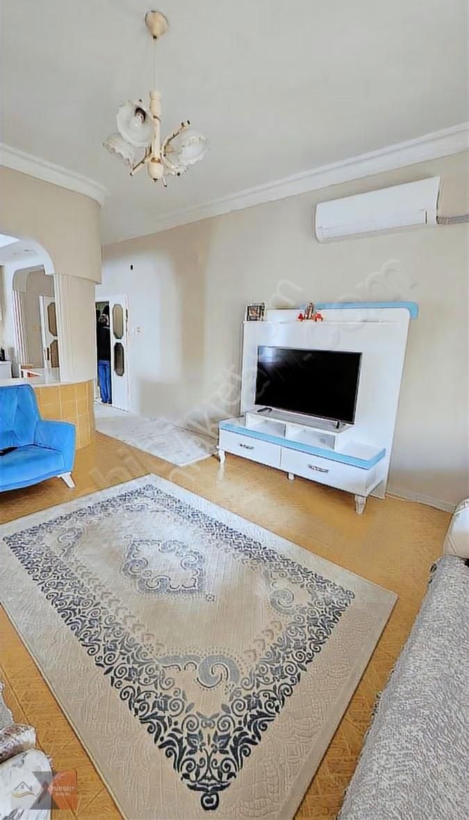 Turgut Emlak'tan 50 Yılda 350 M2 Arsa İçinde 3 Daire 2 Dükkan - Görsel 9