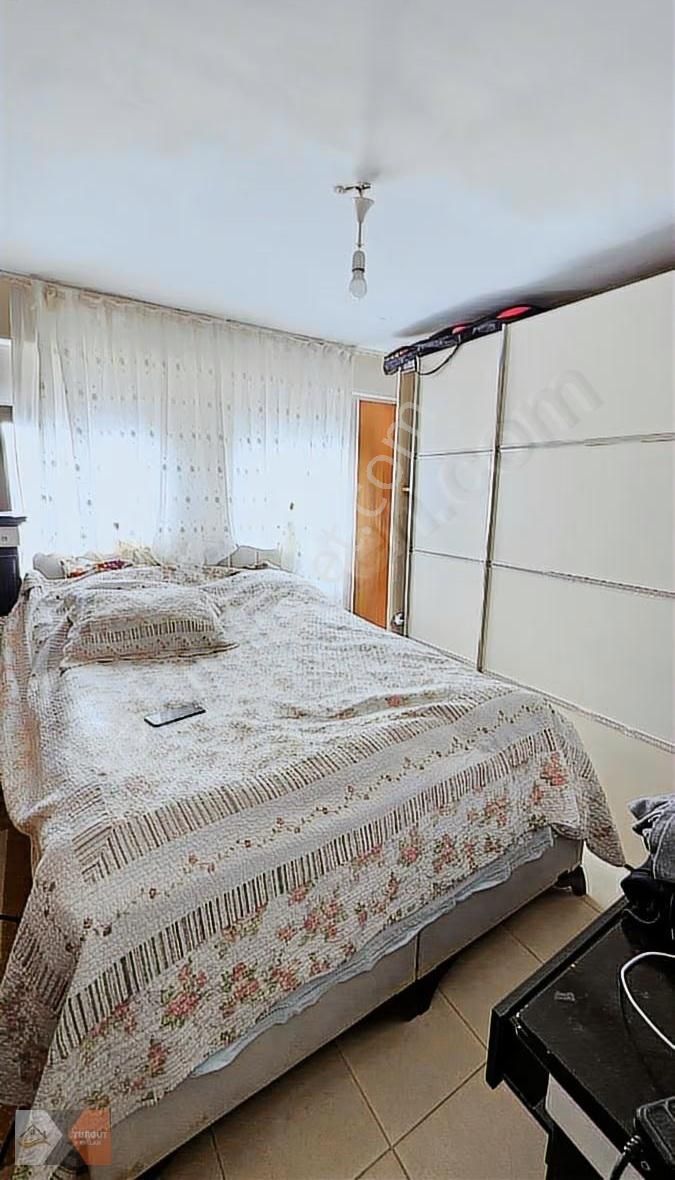 Turgut Emlak'tan 50 Yılda 350 M2 Arsa İçinde 3 Daire 2 Dükkan - Görsel 25