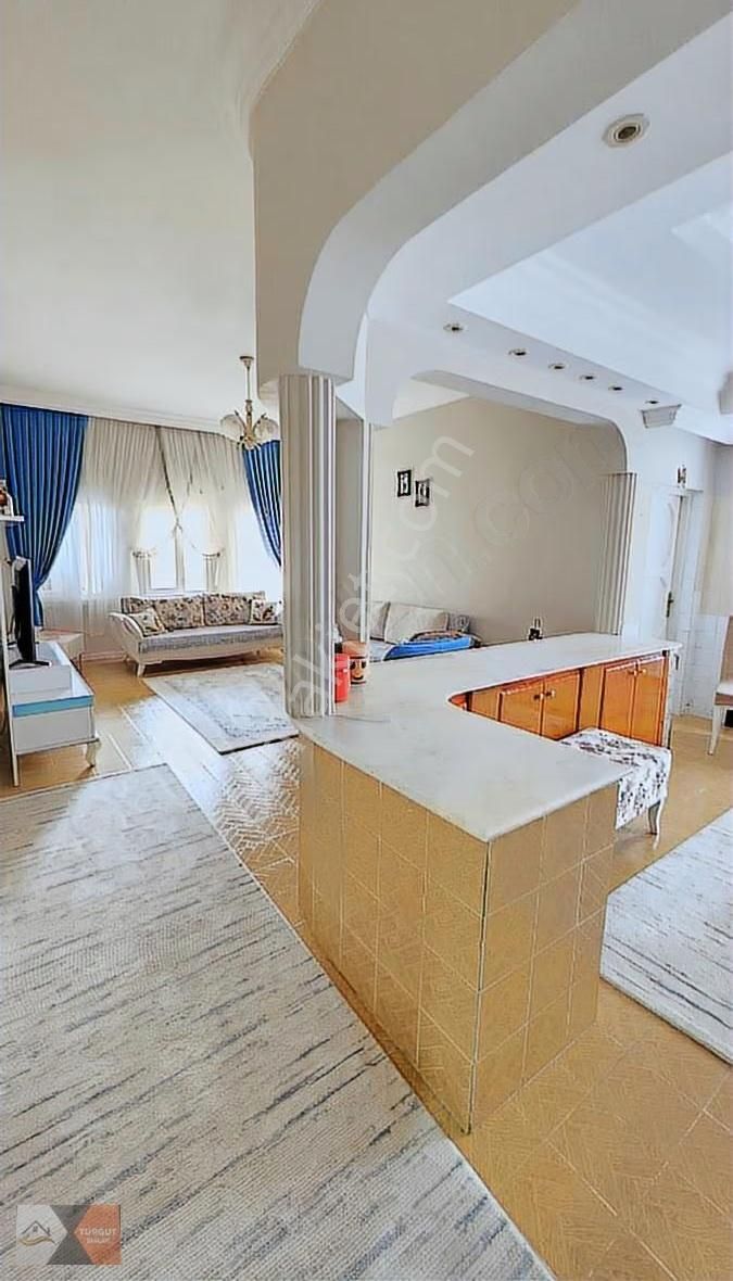 Turgut Emlak'tan 50 Yılda 350 M2 Arsa İçinde 3 Daire 2 Dükkan - Görsel 33