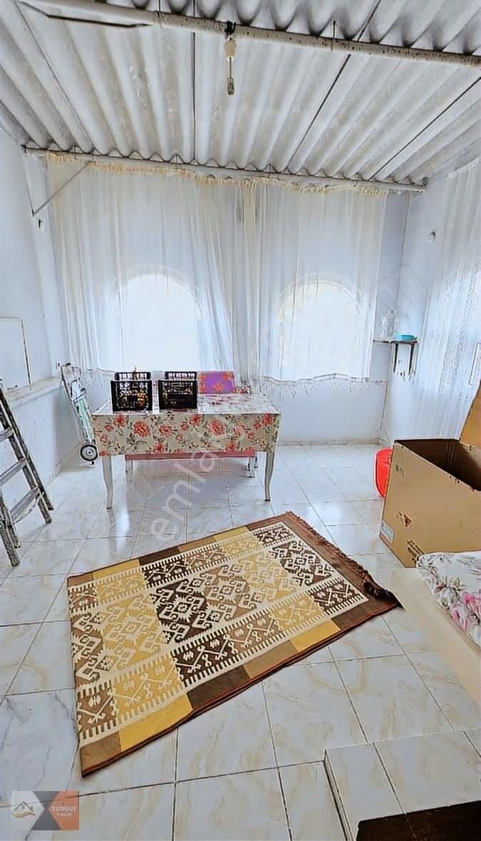 Turgut Emlak'tan 50 Yılda 350 M2 Arsa İçinde 3 Daire 2 Dükkan - Görsel 31