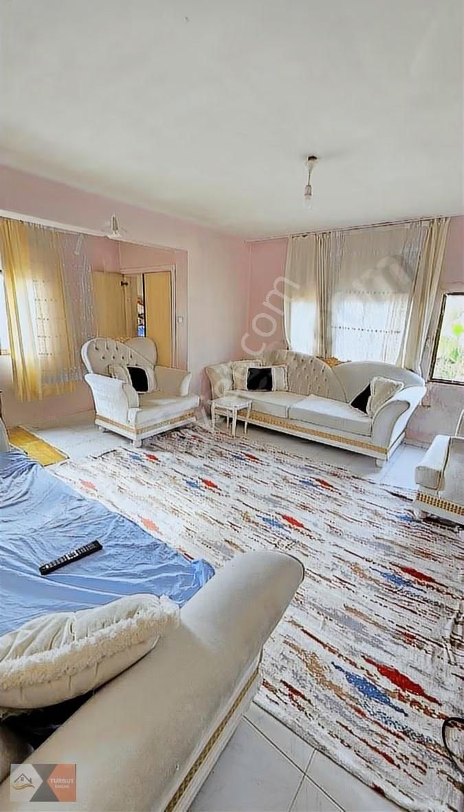 Turgut Emlak'tan 50 Yılda 350 M2 Arsa İçinde 3 Daire 2 Dükkan - Görsel 32