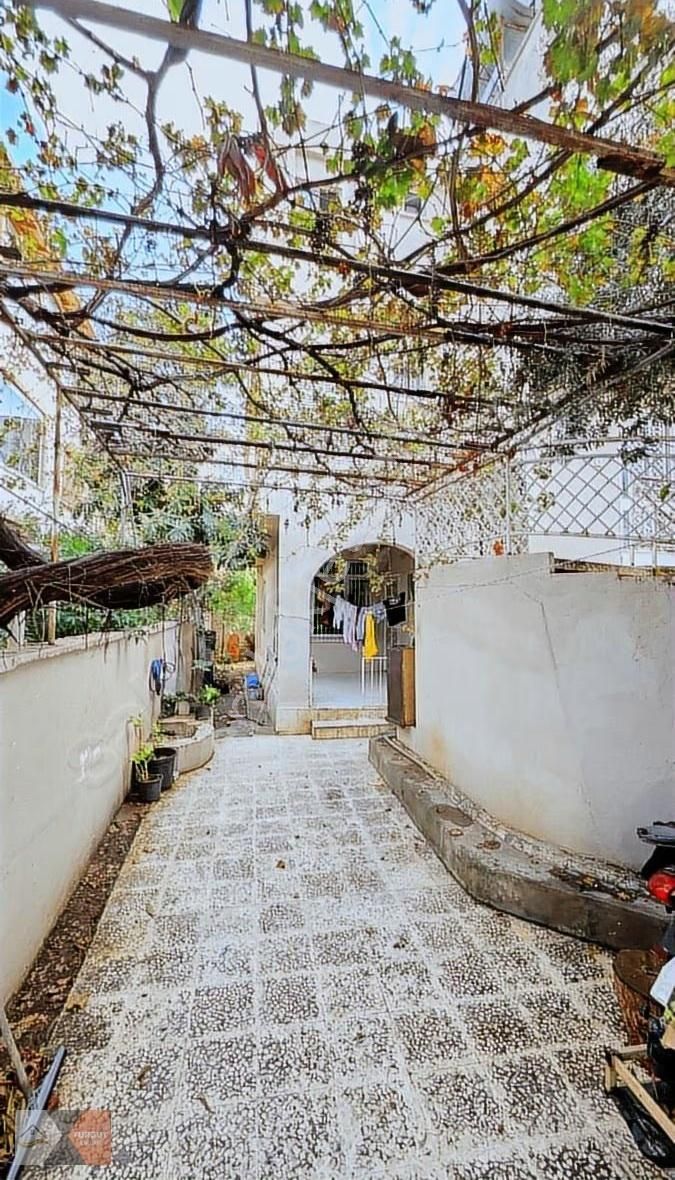 Turgut Emlak'tan 50 Yılda 350 M2 Arsa İçinde 3 Daire 2 Dükkan - Görsel 13