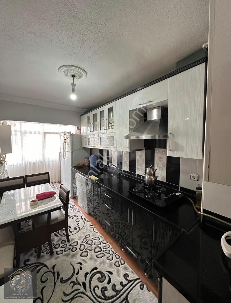 Akşemsettin Mah'de Ara Kat Masrafsız Ön Cephe Satılık Daire