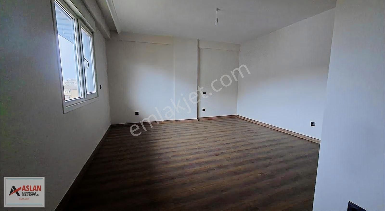 Çengelköy Bahçeli Evler Mah 5+2 300 M2 Çatı Dubleks Daire - Görsel 6