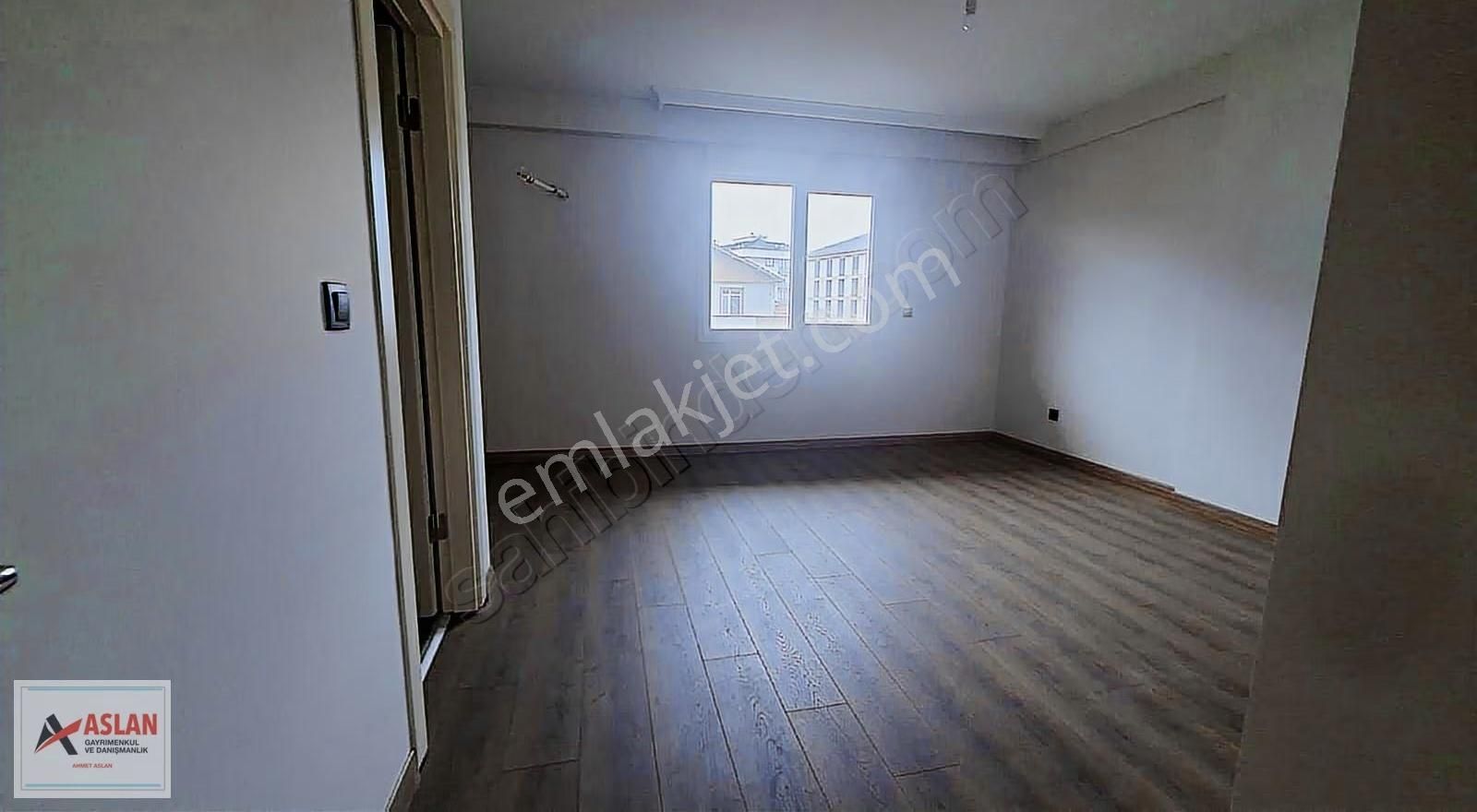 Çengelköy Bahçeli Evler Mah 5+2 300 M2 Çatı Dubleks Daire - Görsel 7