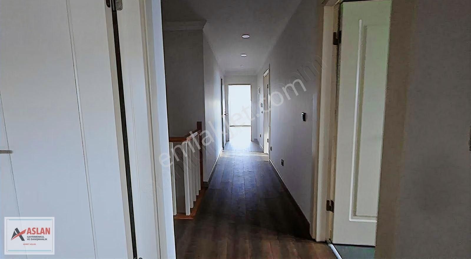 Çengelköy Bahçeli Evler Mah 5+2 300 M2 Çatı Dubleks Daire - Görsel 18