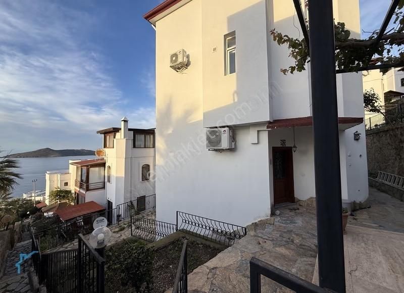 Geriş'te Yenilenmiş, Her Katından Muhteşem Deniz Manzaralı Villa - Görsel 22