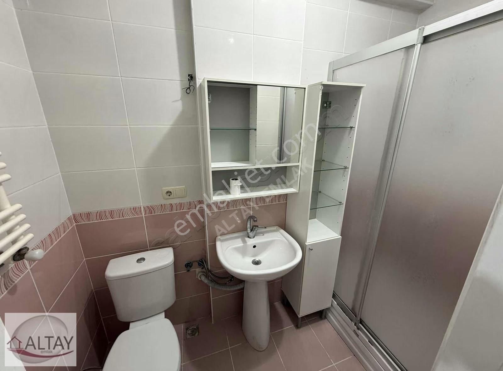 Ataşehir Kayışdağ Mah Ayaz Sokak 1+1 40 M2 Yüksek Giriş - Görsel 5