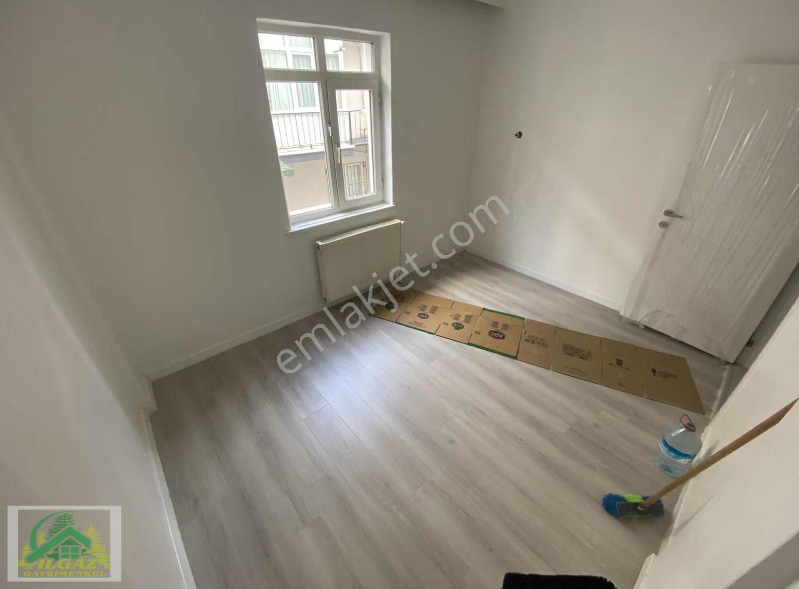 Ayvalı'da 2.kat 3+1 Yapılı Ara Kat Mantolamalı Kiralık Daire ! ! - Görsel 14