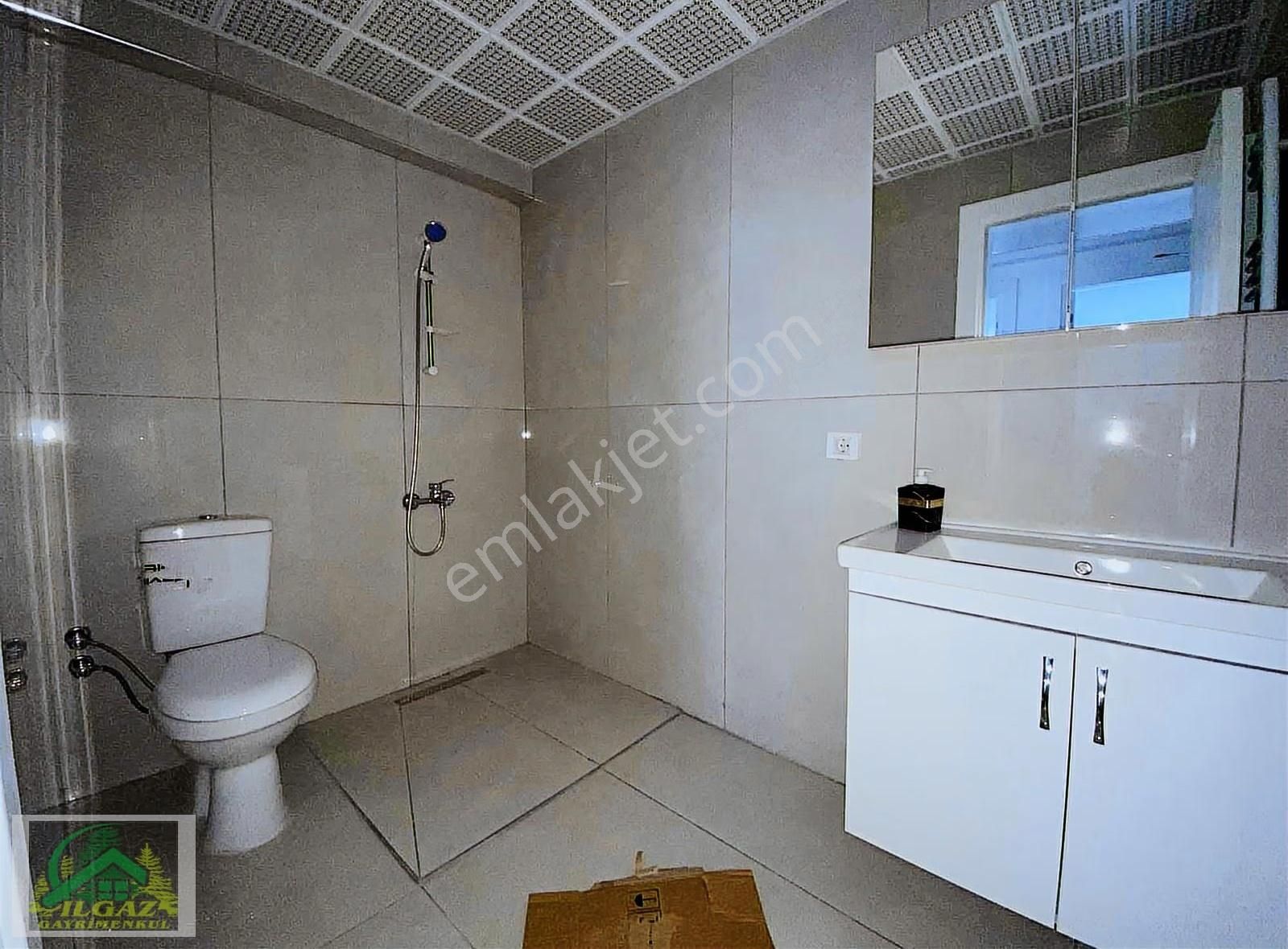 Ayvalı'da 2.kat 3+1 Yapılı Ara Kat Mantolamalı Kiralık Daire ! ! - Görsel 9