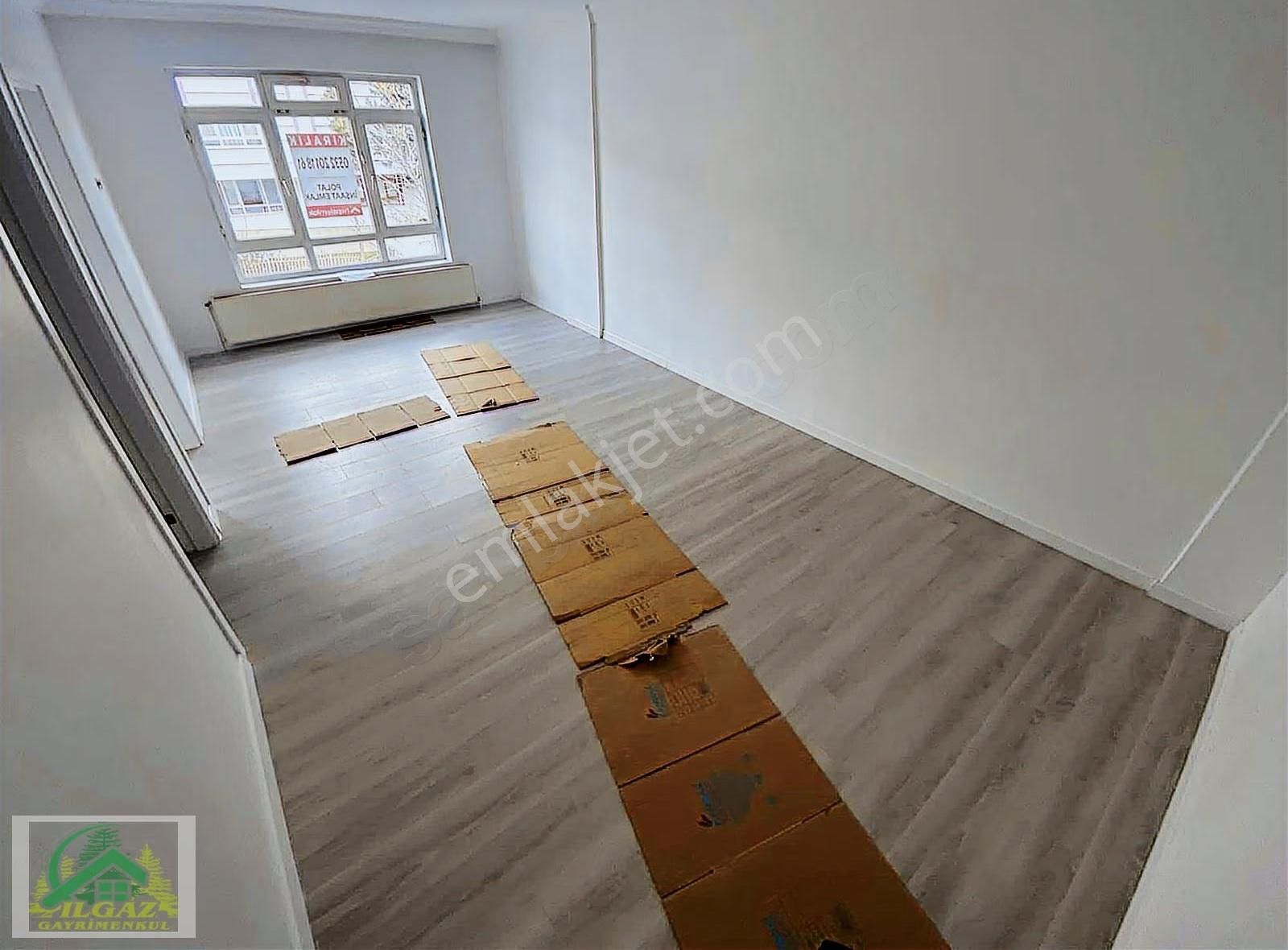 Ayvalı'da 2.kat 3+1 Yapılı Ara Kat Mantolamalı Kiralık Daire ! !