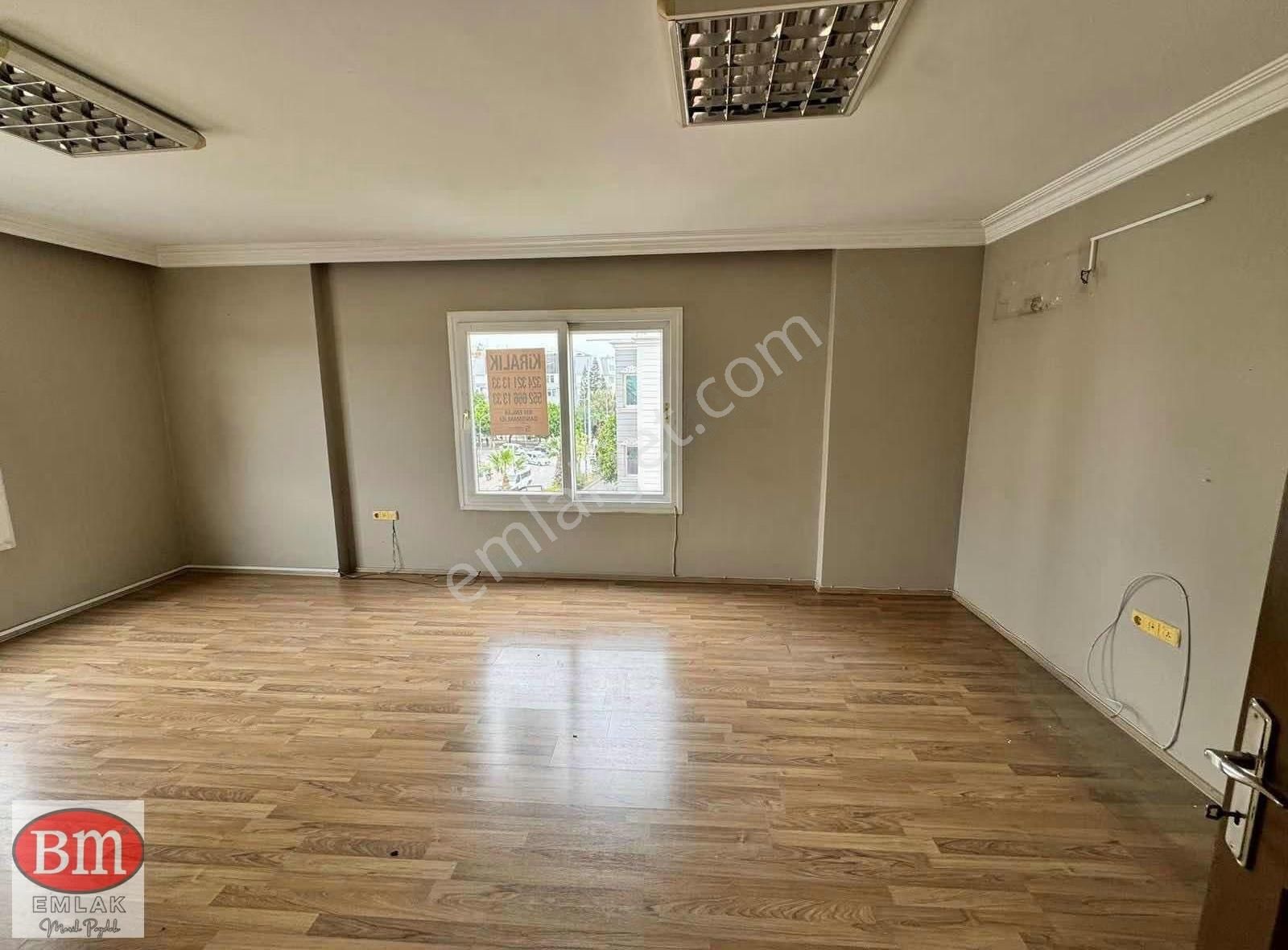 Bm"den Adliye Karşısında 3+0 Kiralık Ofis - Görsel 11