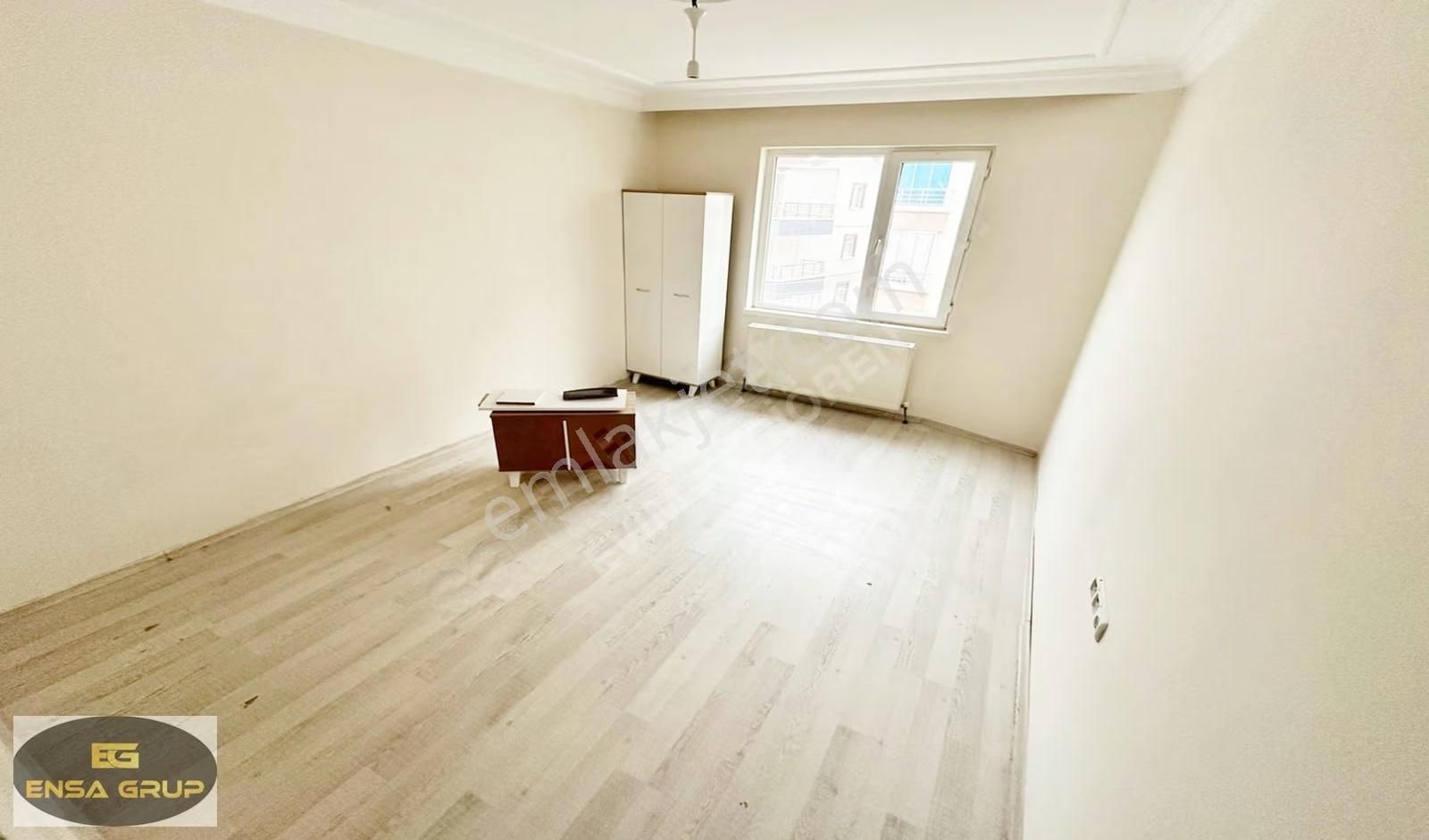 Ataparkta 3.kat Konumlu Altı 3 Kat Daire Masrafsız 3+1 Kiralık ! - Görsel 2