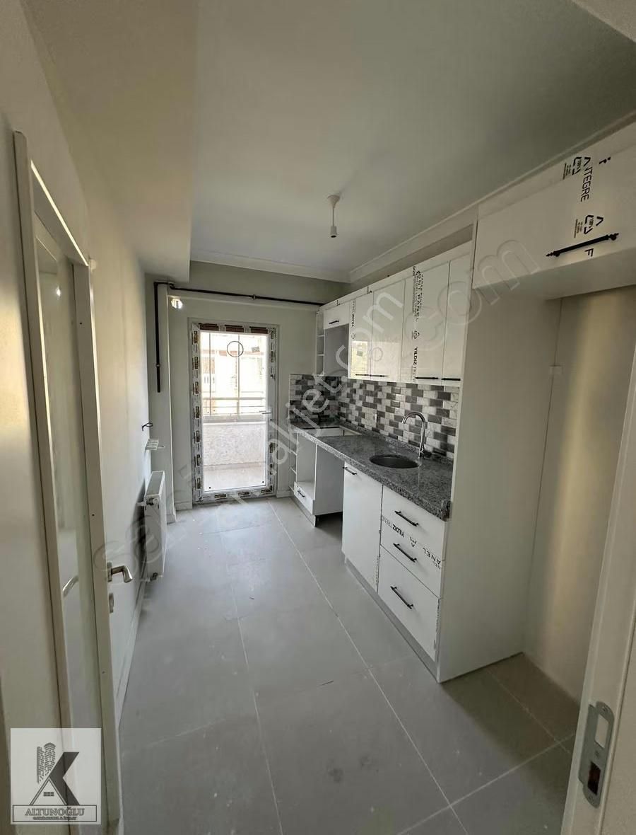 Cadde Üzerinde 2+1 Satılık Asansörlü Otoparklı Yangın Merdiveni - Görsel 8