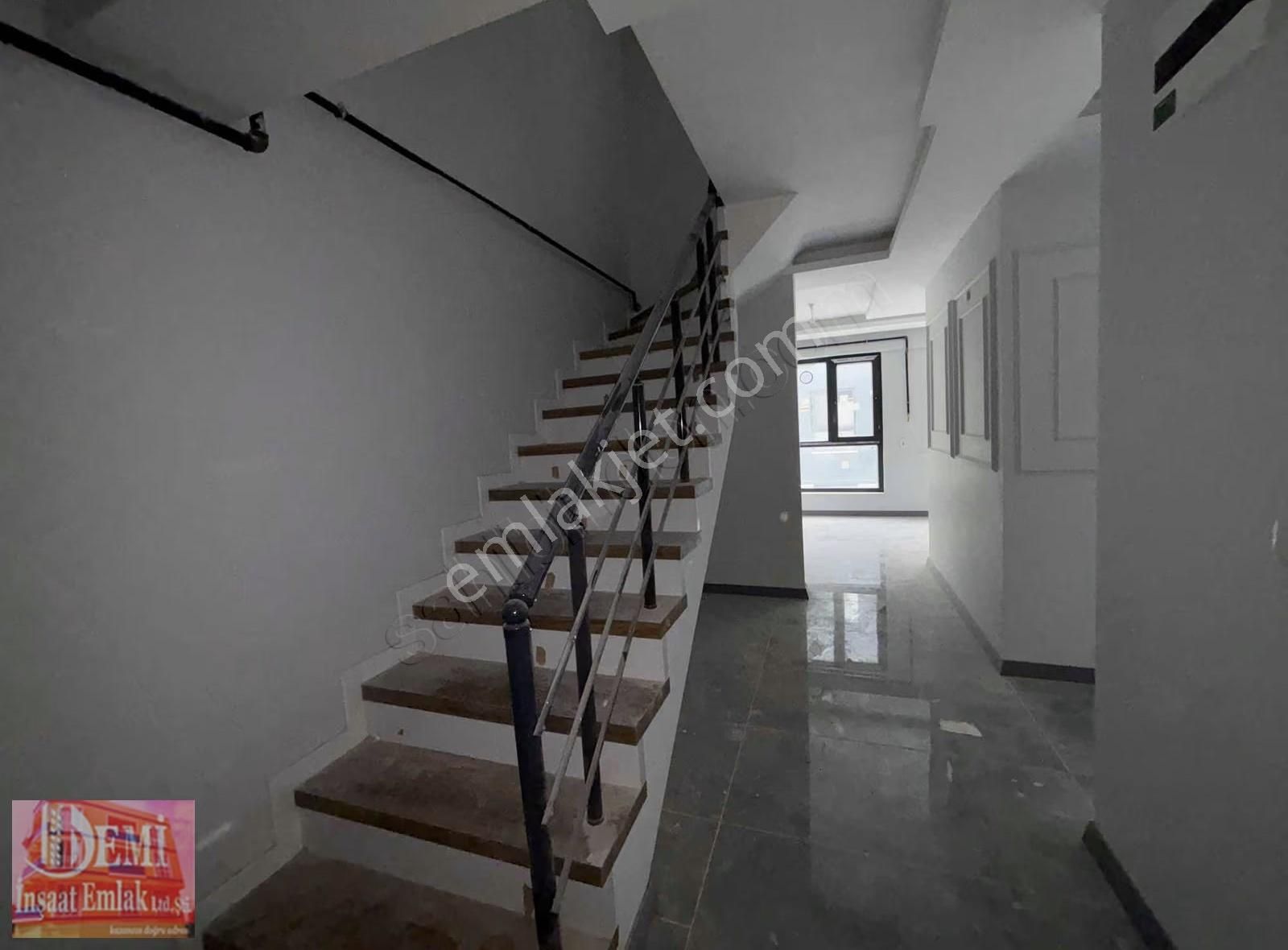 Sitelerde 2+1 Dublex Daire Sosyal Donatılı Manzaralı - Görsel 24