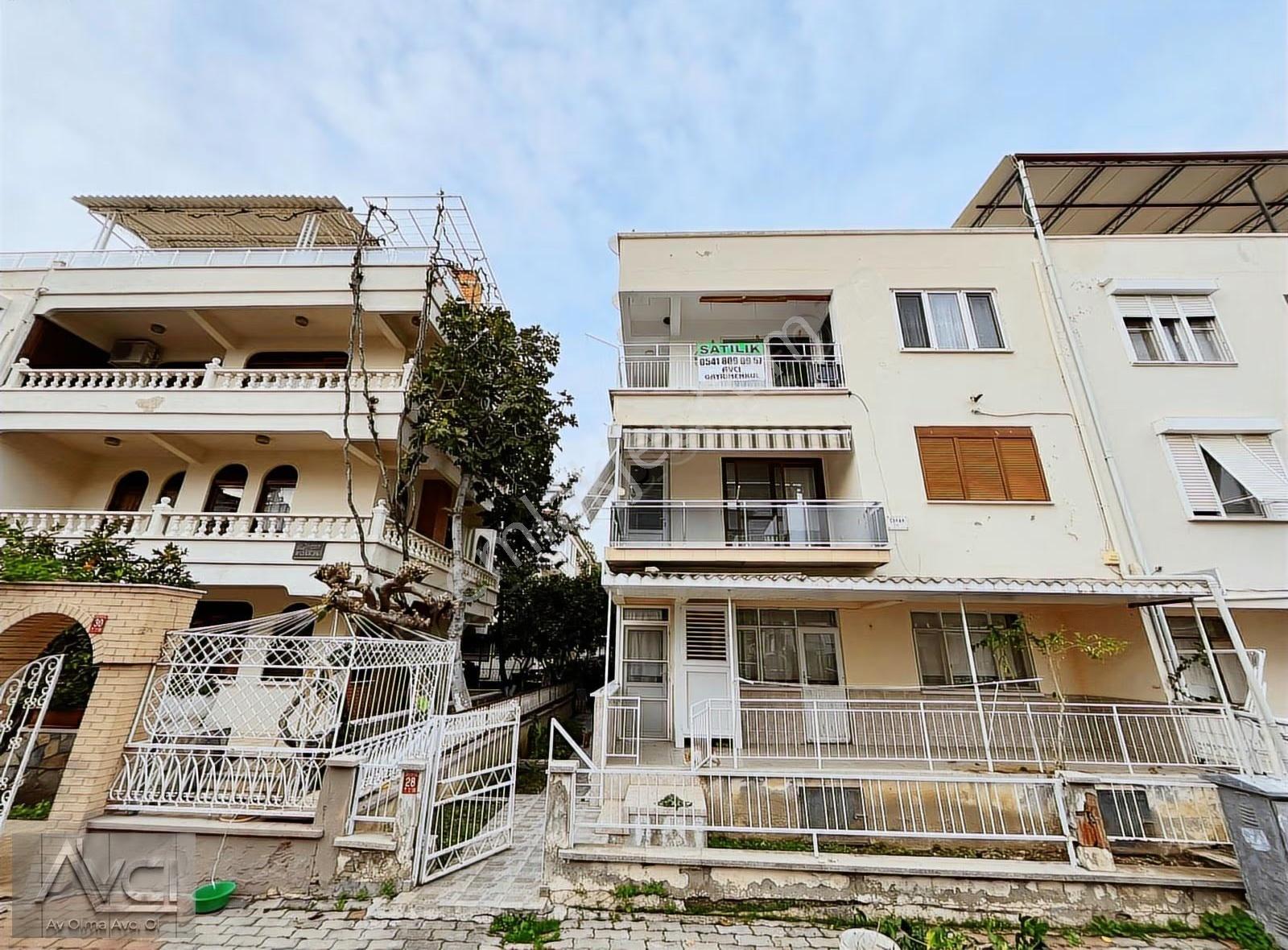 Avcı'dan Altınoluk Yağcılar Sahil 100mt İçi Yenilenmiş 2+1 Daire - Görsel 9