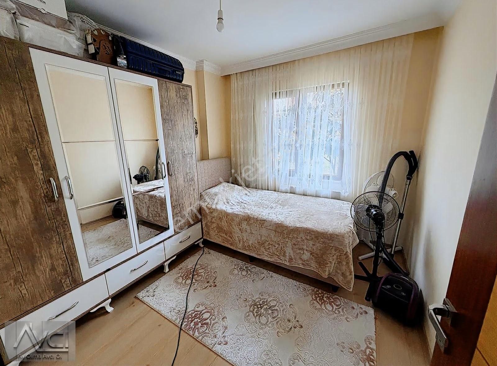 Avcı'dan Altınoluk Pazar Yerinde 3+1 Ayrı Mutfak 6 Yıllık Daire - Görsel 16