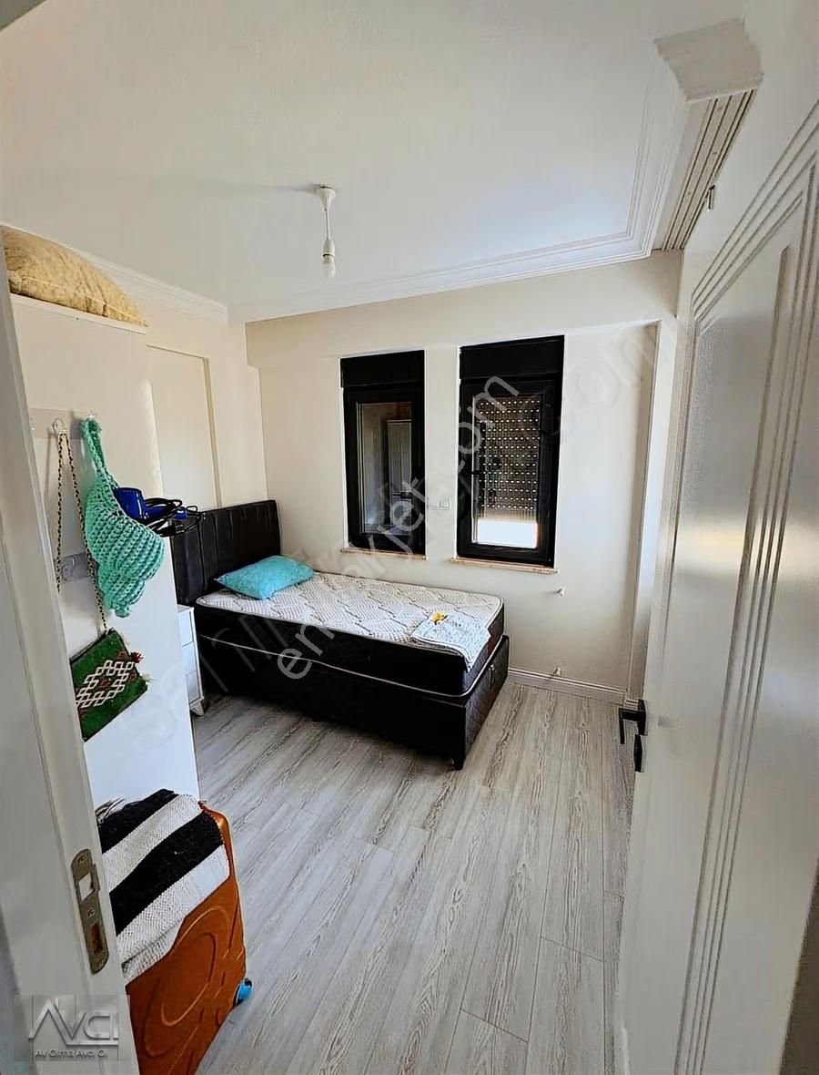 Avcı'dan Altınoluk'ta Deniz Manzaralı Fırsat Villa - Görsel 7