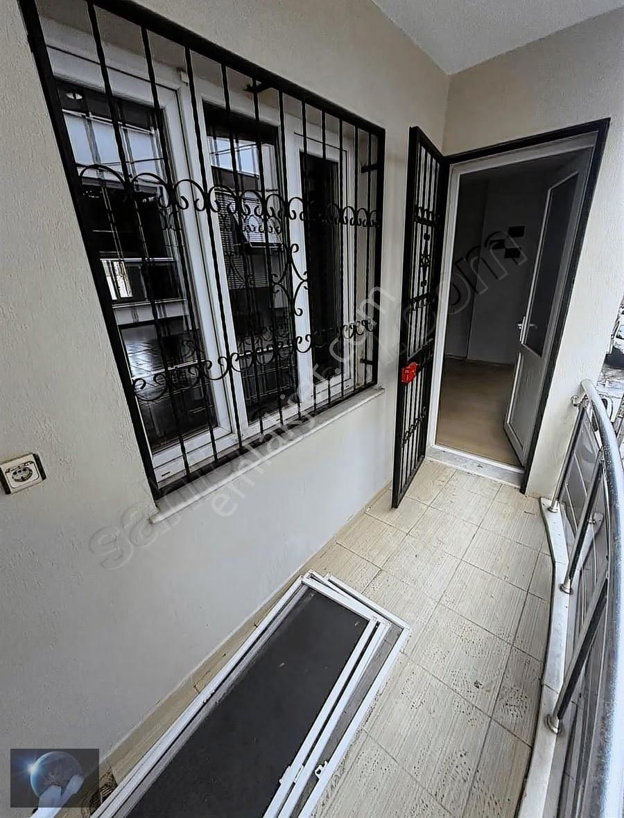 Buca Yeşilbağlar Mah/de Kiralık 2+1 Arakat D.gazlı Daire - Görsel 3