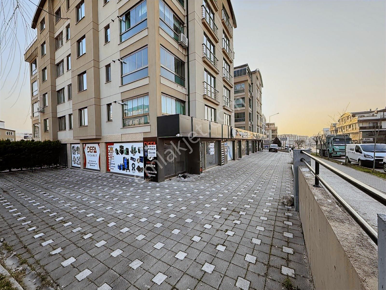 Üçevler Denizciler Cadde Bahçeli İki Katlı Kiralık Dükkan - Görsel 4