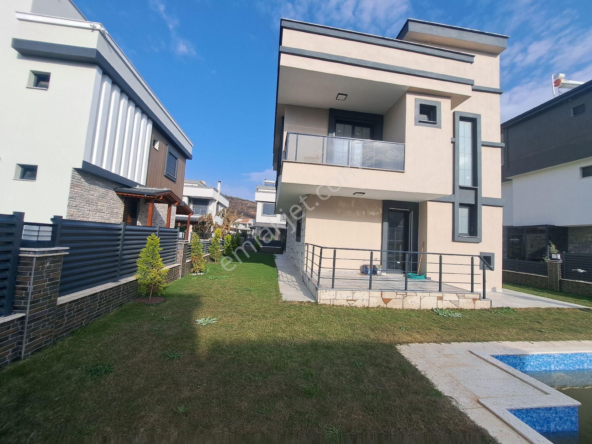 İzmir Seferihisar Doğanbey De Satılık 3+1 Havuzlu Müstakil Villa - Görsel 9