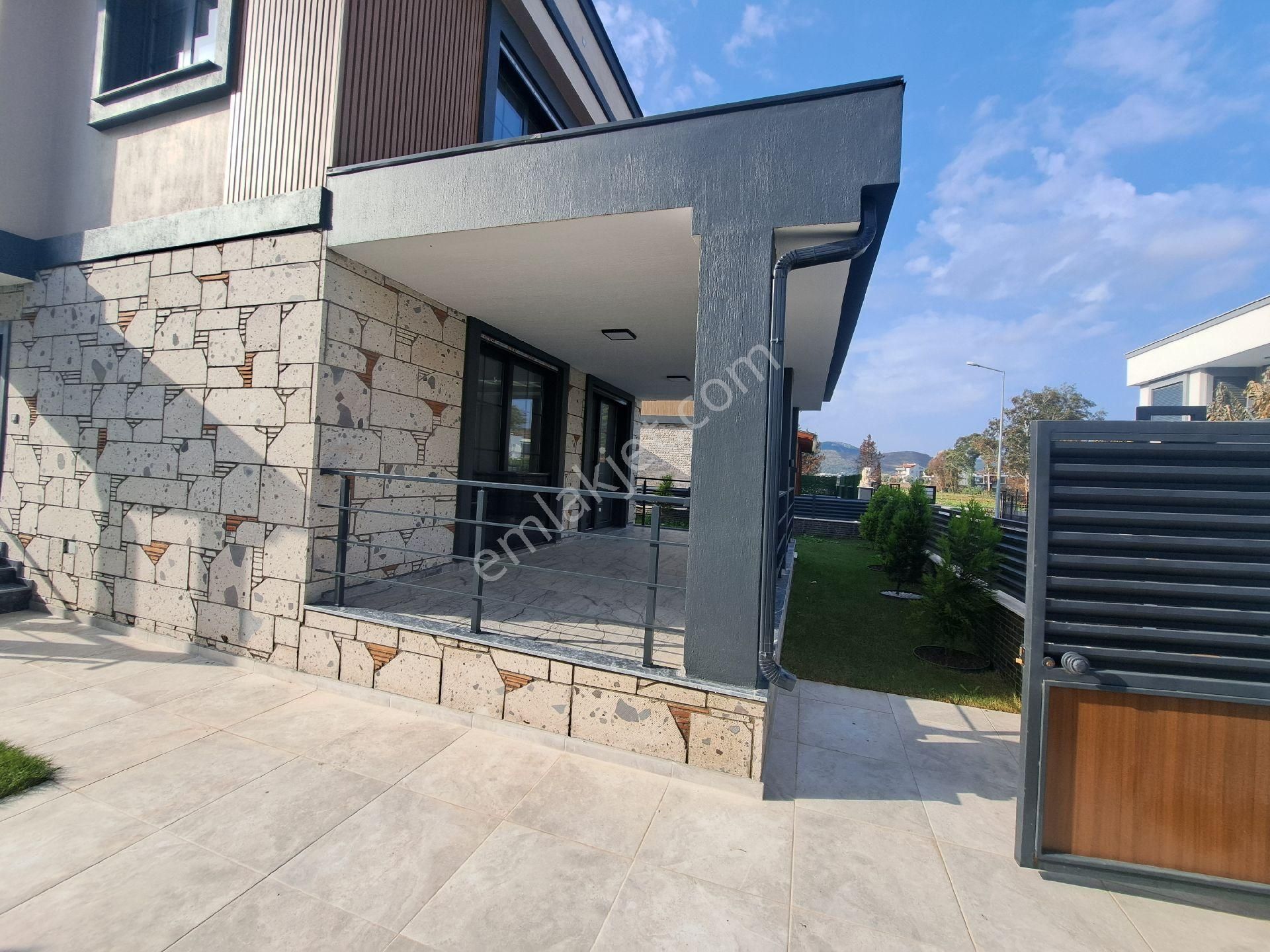 İzmir Seferihisar Doğanbey De Satılık 3+1 Havuzlu Müstakil Villa - Görsel 3