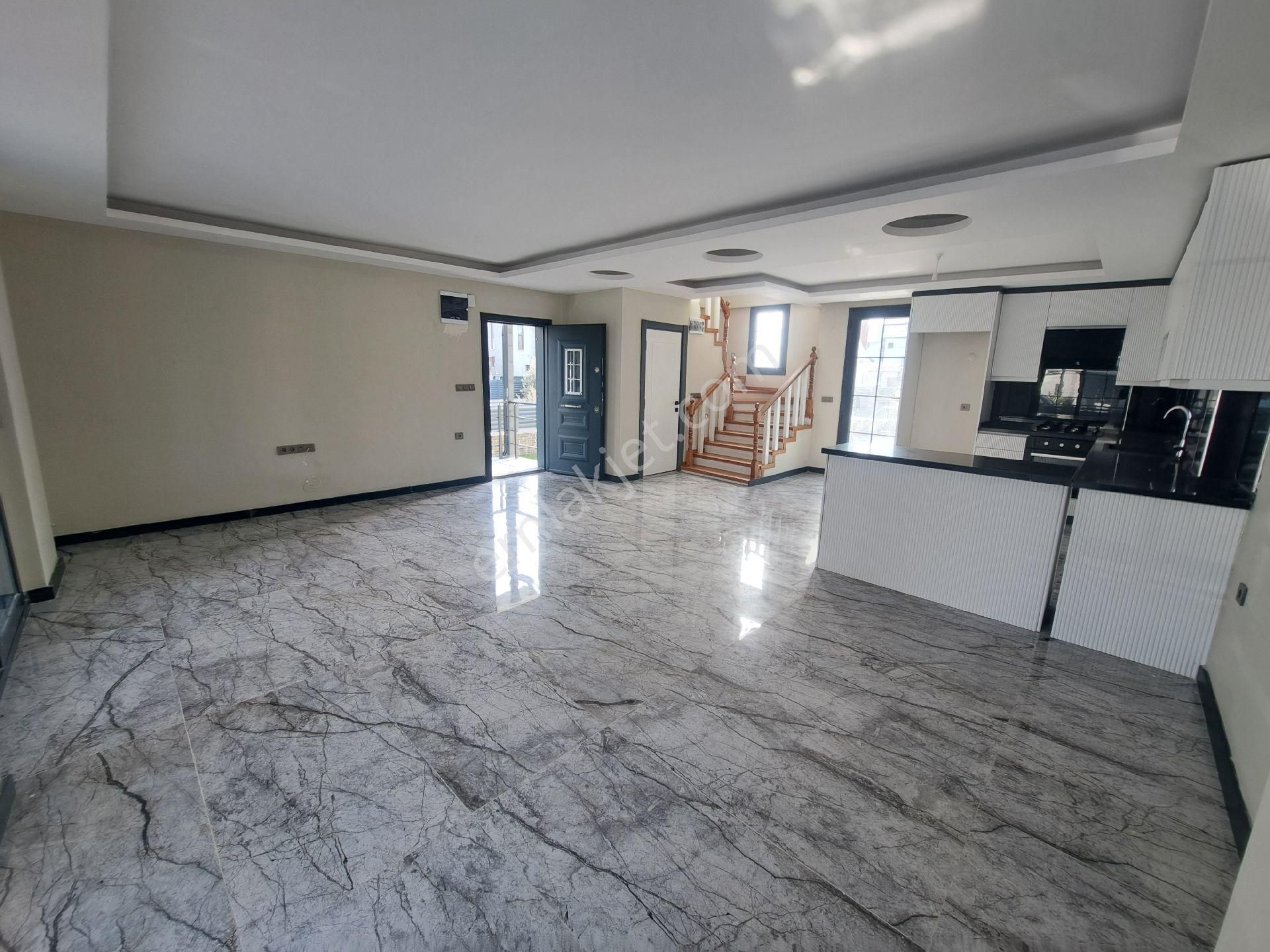 İzmir Seferihisar Doğanbey De Satılık 3+1 Havuzlu Müstakil Villa - Görsel 12