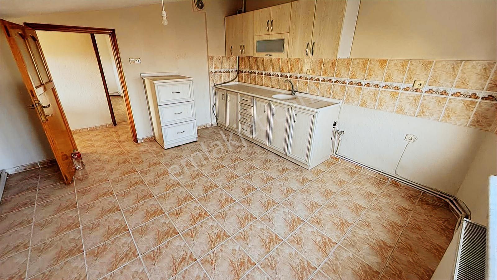 Nova Grup'dan Karatepe Mevkiinde Kiralık 2+1 Daire - Görsel 2