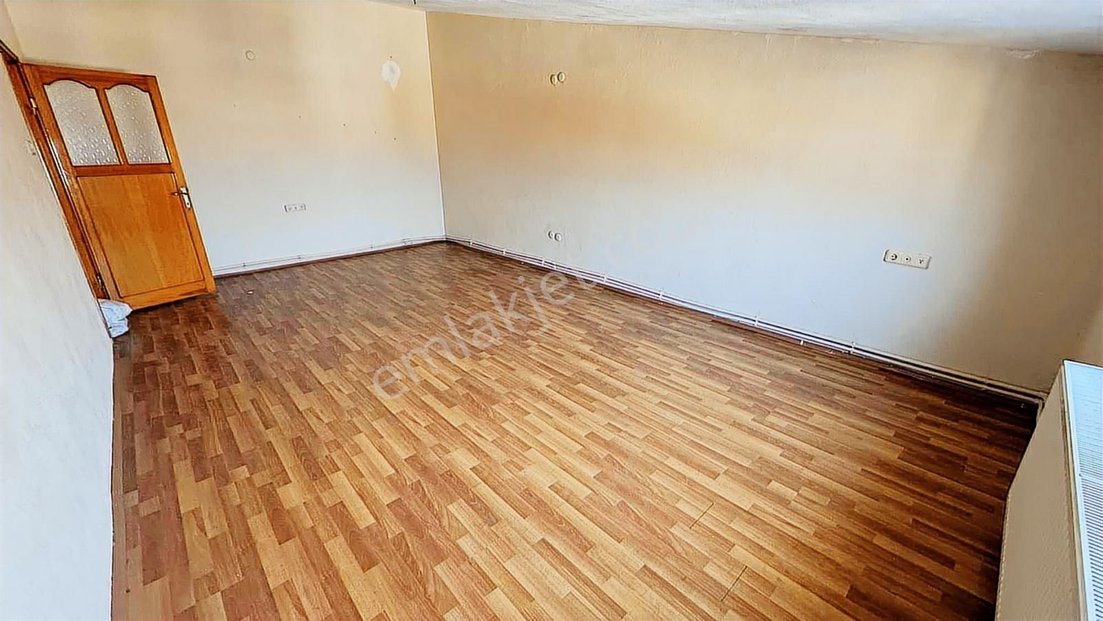 Nova Grup'dan Karatepe Mevkiinde Kiralık 2+1 Daire - Görsel 22