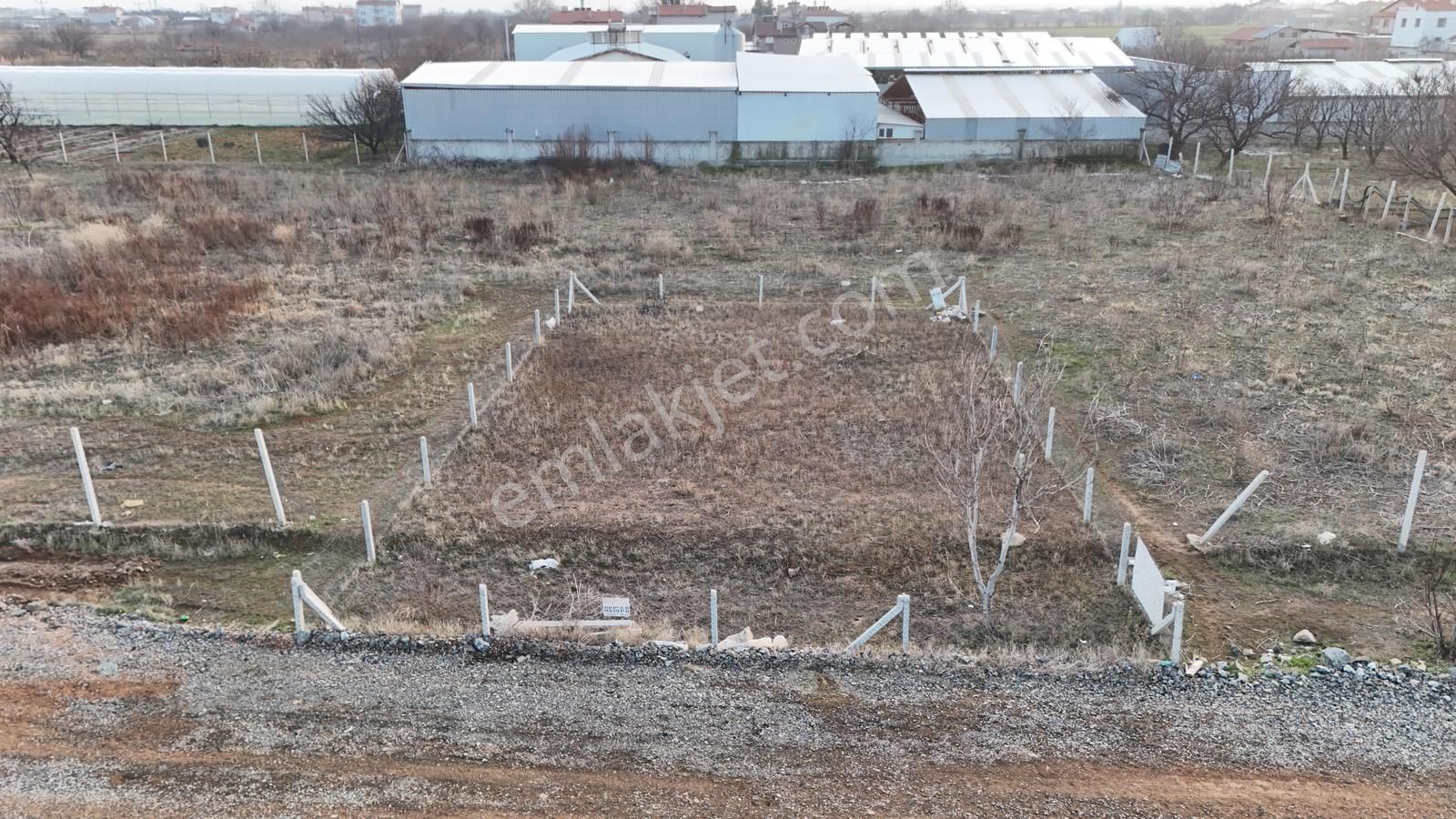 Tekin Oğlun'dan Bahçeşehir'de 335 M² 2 Kata İmarlı Arsa