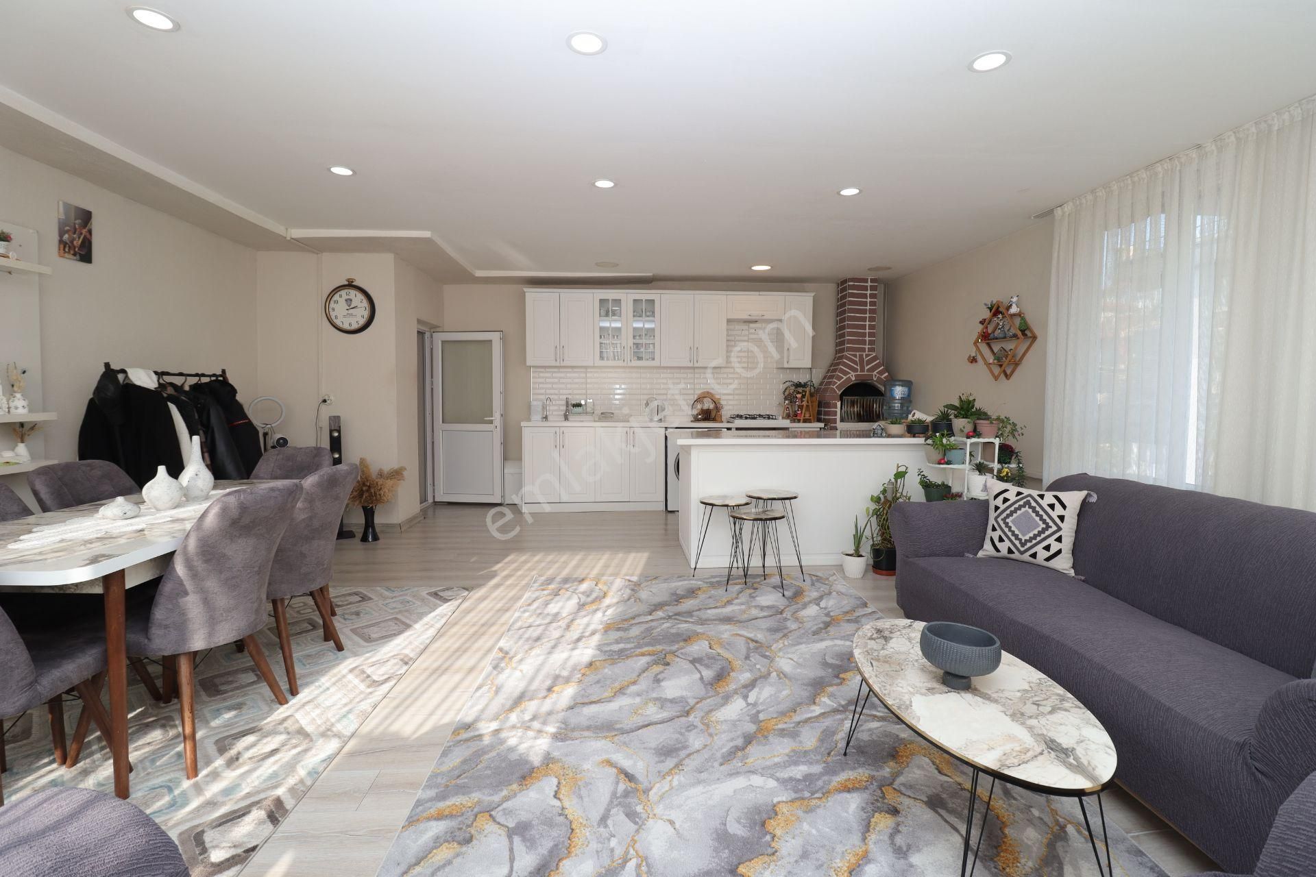 Akif'ten Topçu'da 14.caddeye Yakın *full* Yapılı 5+1 Kapalı Teraslı Daire - Görsel 3