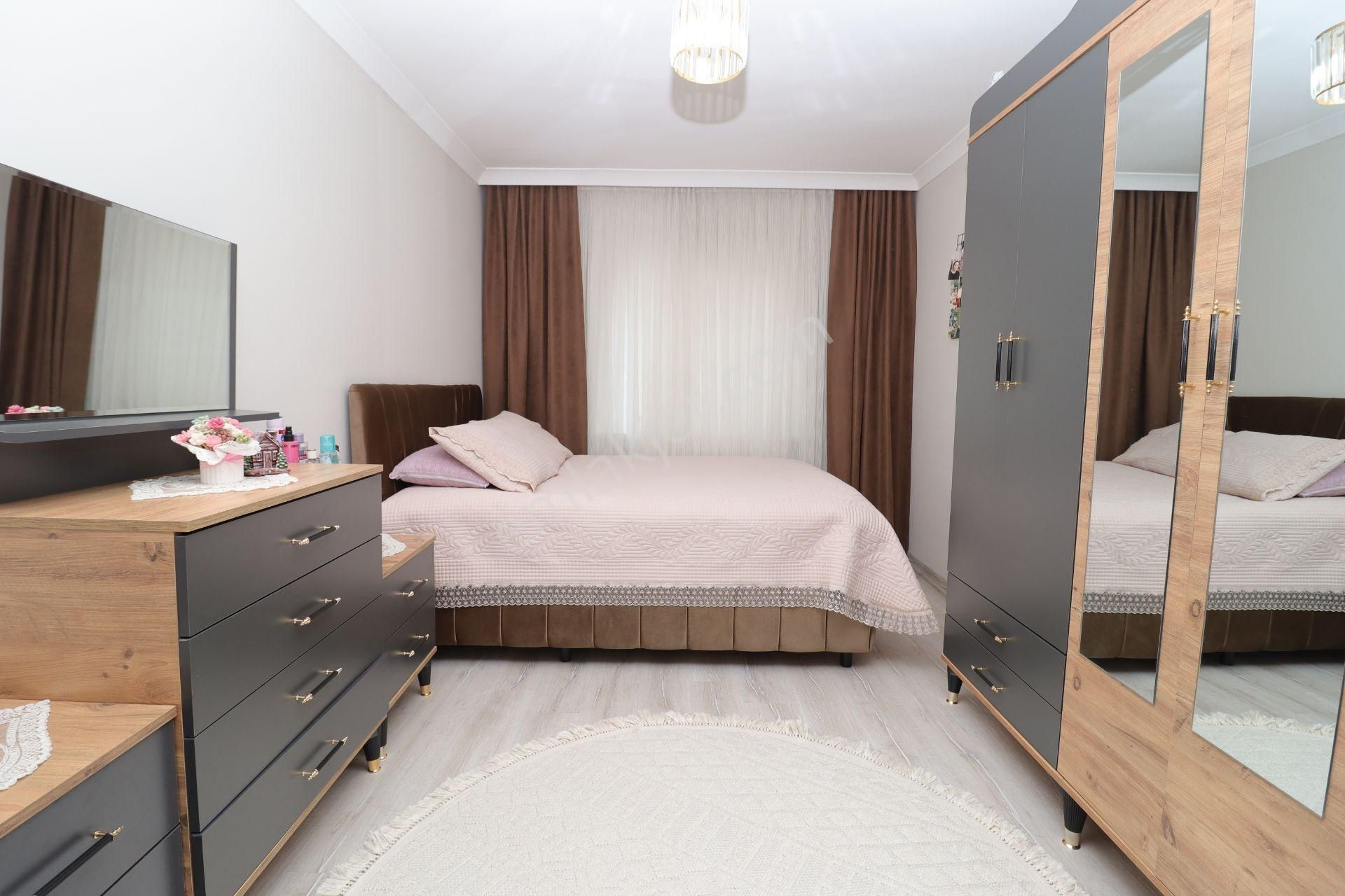 Akif'ten Topçu'da 14.caddeye Yakın *full* Yapılı 5+1 Kapalı Teraslı Daire - Görsel 9