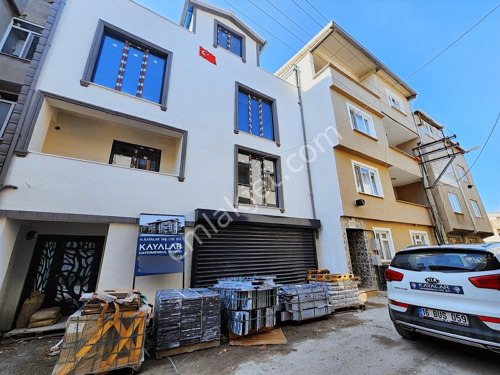 Kayalardan 90 M2 Net 2+1 Arakat 2 Banyo 2wc 2 Balkon 140m2 Brüt