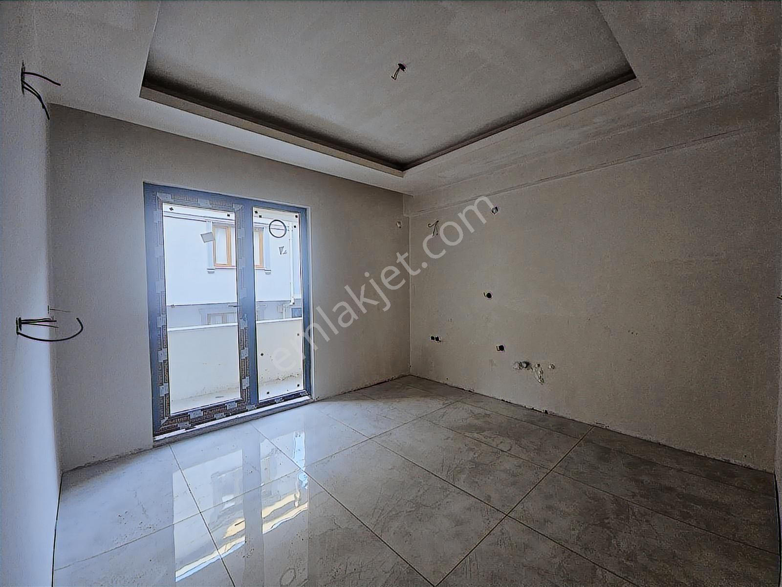Kayalardan 90 M2 Net 2+1 Arakat 2 Banyo 2wc 2 Balkon 140m2 Brüt - Görsel 2