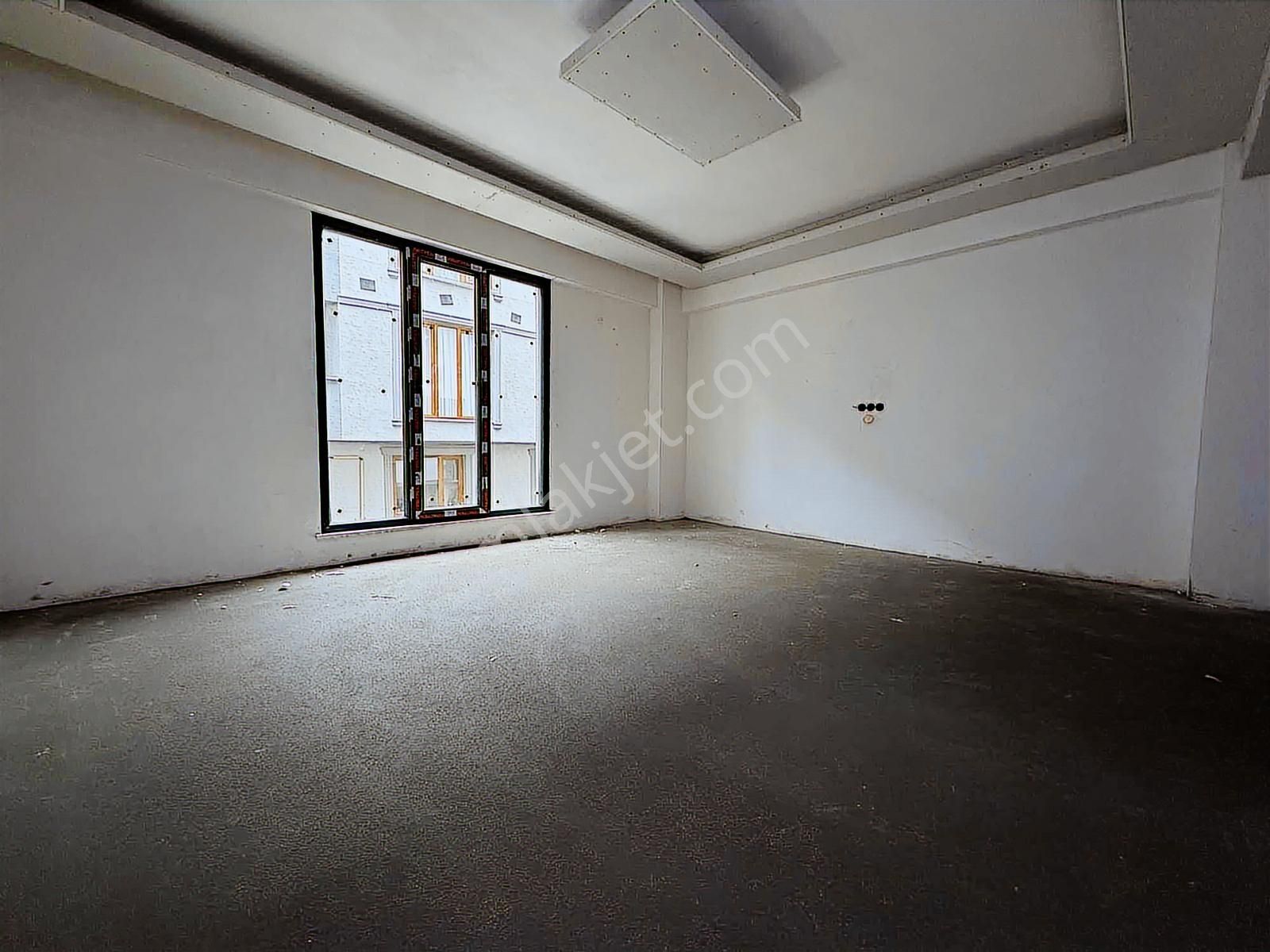 Kayalardan 90 M2 Net 2+1 Arakat 2 Banyo 2wc 2 Balkon 140m2 Brüt - Görsel 24