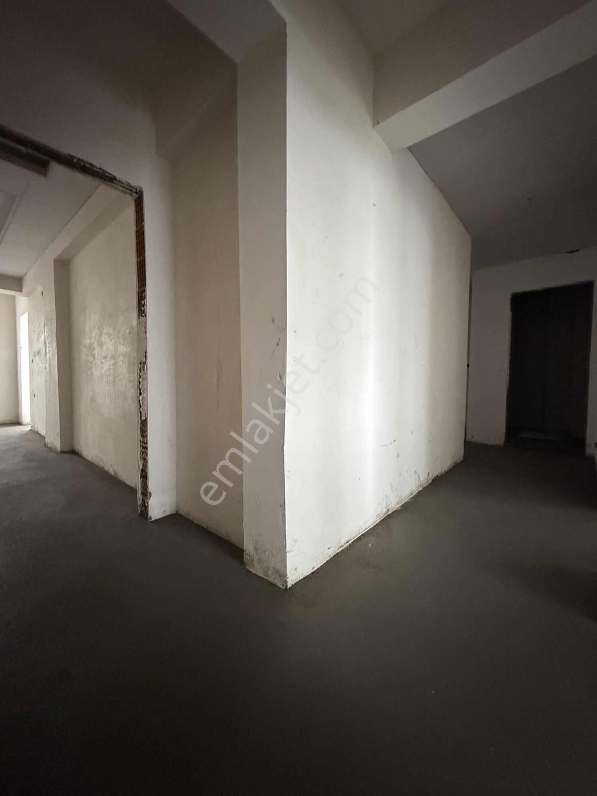 Kayalardan 90 M2 Net 2+1 Arakat 2 Banyo 2wc 2 Balkon 140m2 Brüt - Görsel 15