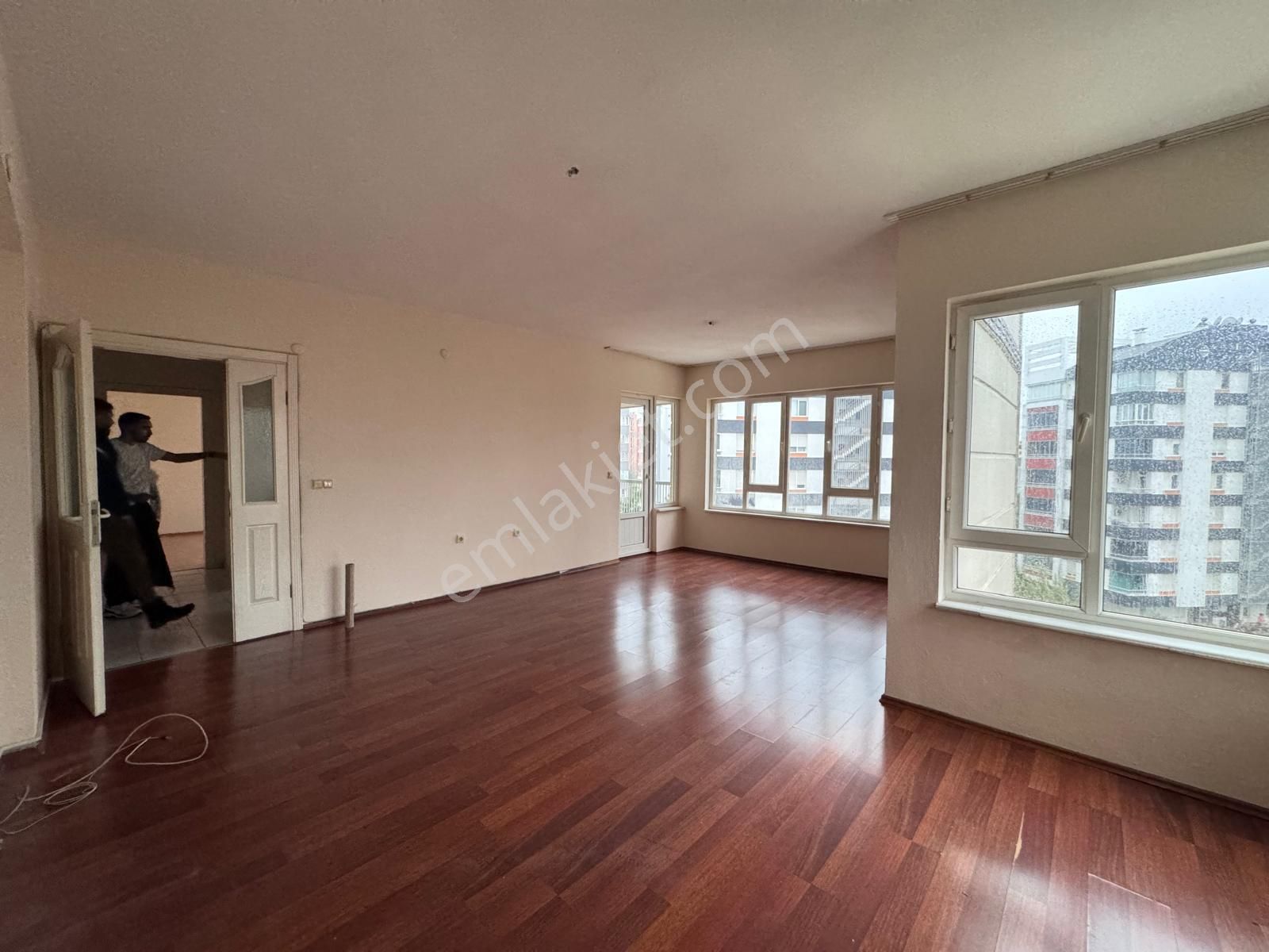 12. Caddede M.ali Manavoğlu Sitesinde 3+1 Kiralık Daire - Görsel 7