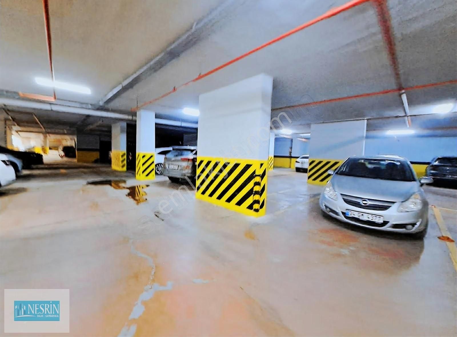 Nesrin Emlak'tan Acil Güvenlikli Kapalı Otoparklı Sitede Ara Kat - Görsel 13