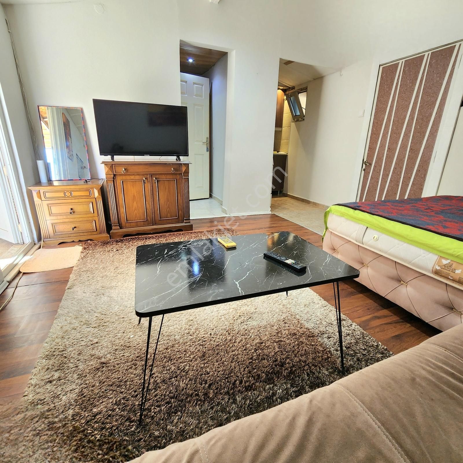 Antalya'da Çarşı İçinde Geniş Teraslı Eşyalı 1+0 Stüdyo Daire - Görsel 23