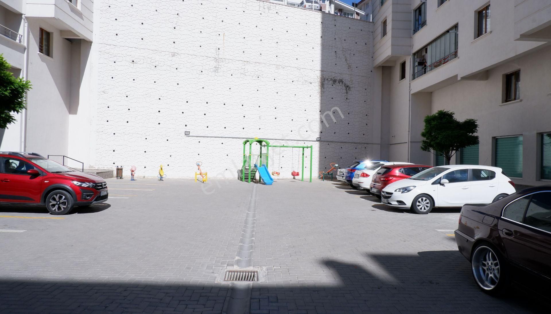 Krc'den Durali Alıç Mahallesinde Caddeye Okula Yakın 11.kat 3+1 Satılık Daire - Görsel 20