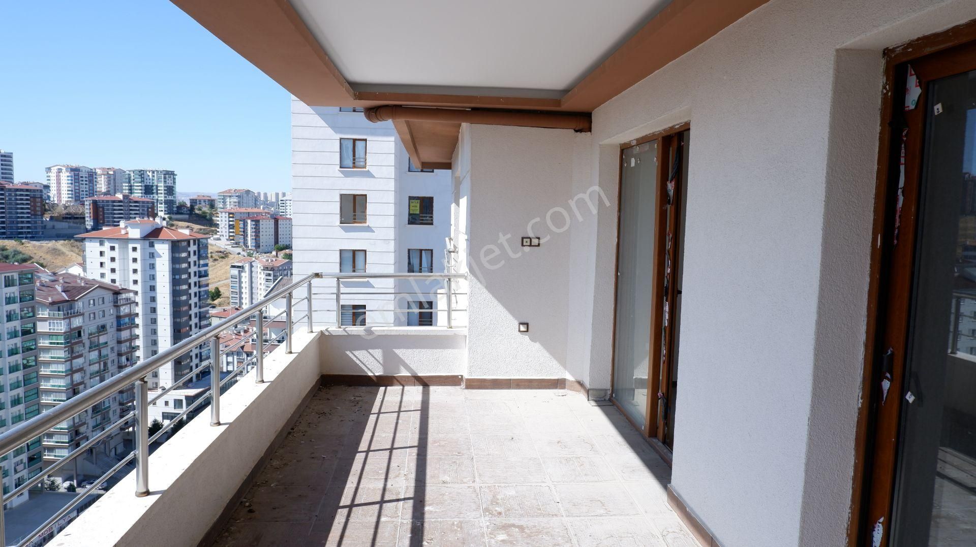 Krc'den Durali Alıç Mahallesinde Caddeye Okula Yakın 11.kat 3+1 Satılık Daire - Görsel 4