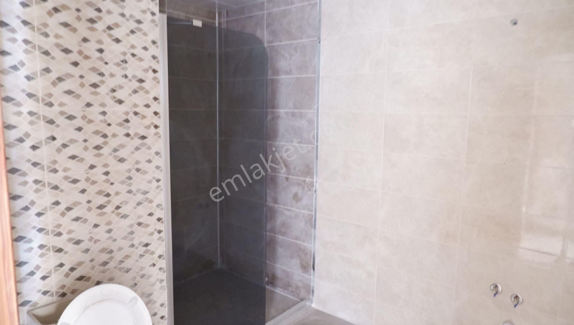 Krc'den Durali Alıç Mahallesinde Caddeye Okula Yakın 11.kat 3+1 Satılık Daire - Görsel 14