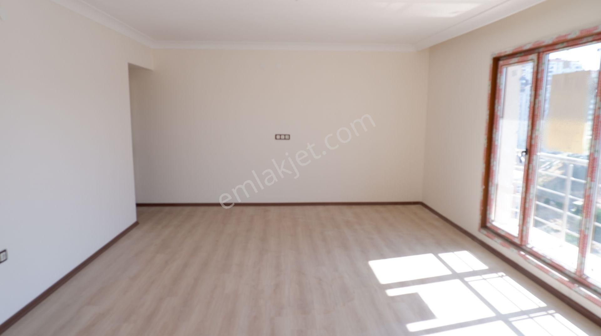 Krc'den Durali Alıç Mahallesinde Caddeye Okula Yakın 11.kat 3+1 Satılık Daire - Görsel 7