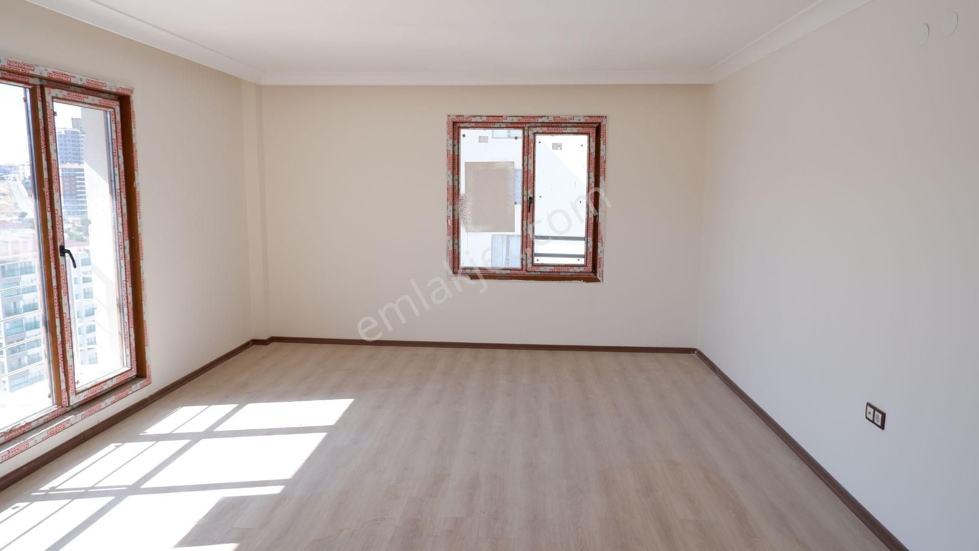 Krc'den Durali Alıç Mahallesinde Caddeye Okula Yakın 11.kat 3+1 Satılık Daire - Görsel 6