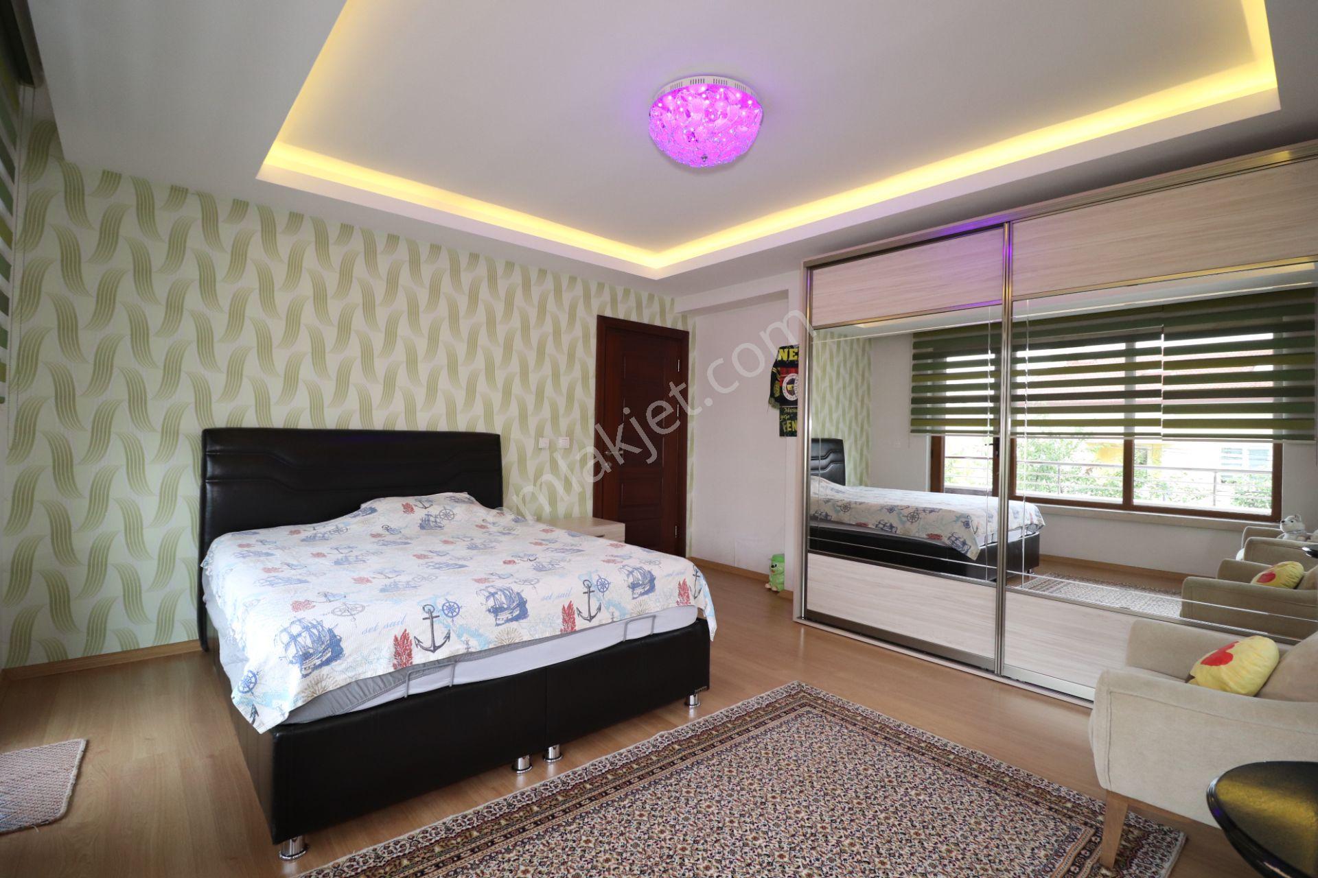 Yenimahalle Yeni Batı Mahallesi 10+1 Satılık Villa - Görsel 13