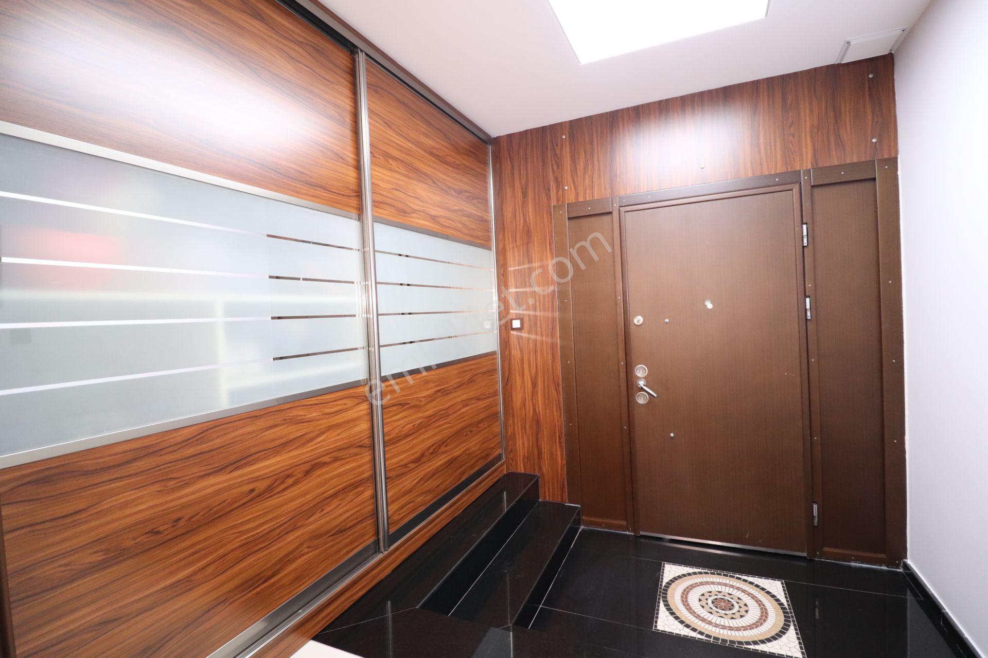 Yenimahalle Yeni Batı Mahallesi 10+1 Satılık Villa - Görsel 19
