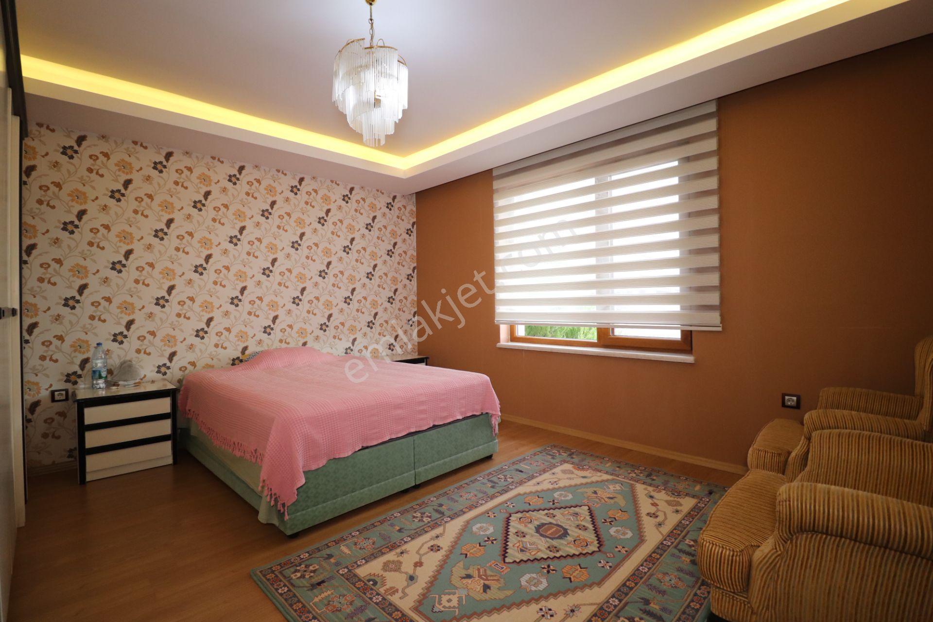 Yenimahalle Yeni Batı Mahallesi 10+1 Satılık Villa - Görsel 14